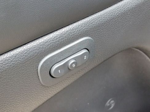 Used 2021 Jeep Grand Cherokee Limited AWD/4WD image 8