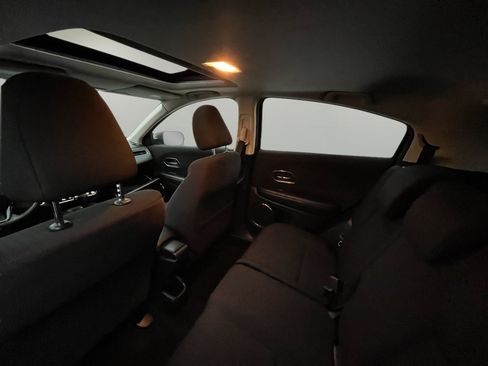 Used 2018 Honda HR-V EX image 19