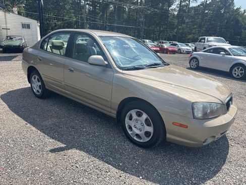 Used 2001 Hyundai Elantra GLS FWD image 15