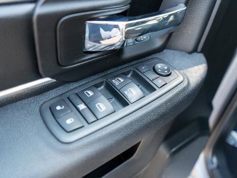 Used 2021 RAM 1500 Classic Warlock w/ Electronics Group AWD/4WD image 18
