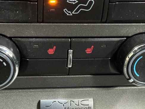 Used 2012 Ford Mustang GT Premium w/ HID Headlamps & Security Pkg RWD image 4
