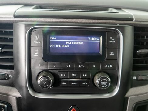 Used 2017 RAM 1500 Tradesman w/ Chrome Appearance Group AWD/4WD image 15