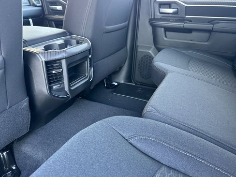 New 2026 RAM 2500 Big Horn AWD/4WD image 11