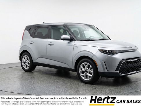 Used 2025 Kia Soul LX w/ LX Technology Package FWD image 1
