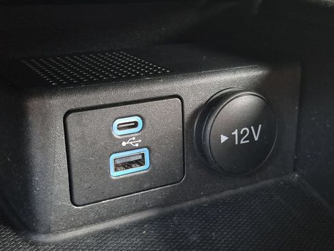 Used 2023 Ford Escape Active AWD/4WD image 30
