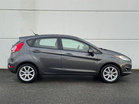 Used 2016 Ford Fiesta SE w/ Equipment Group 201A image 8