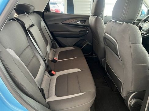 Used 2025 Chevrolet TrailBlazer LT w/ Convenience Package image 25
