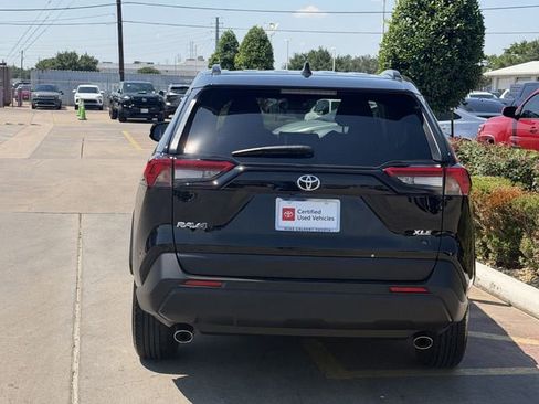 Certified 2025 Toyota RAV4 XLE FWD image 6