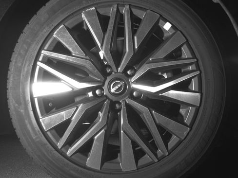 Used 2025 Nissan Altima 2.5 SV image 13