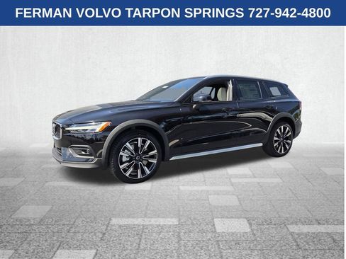 New 2026 Volvo V60 B5 Cross Country Ultra AWD/4WD image 4