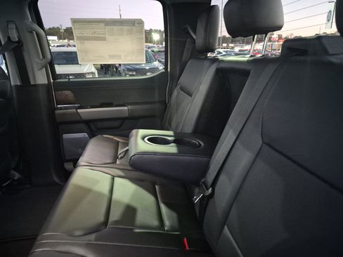 New 2026 Ford F250 Lariat w/ Black Appearance Package image 22
