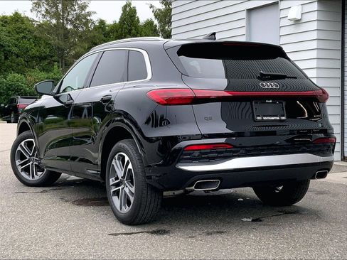 Used 2025 Audi Q5 Premium w/ Convenience Package AWD/4WD image 9