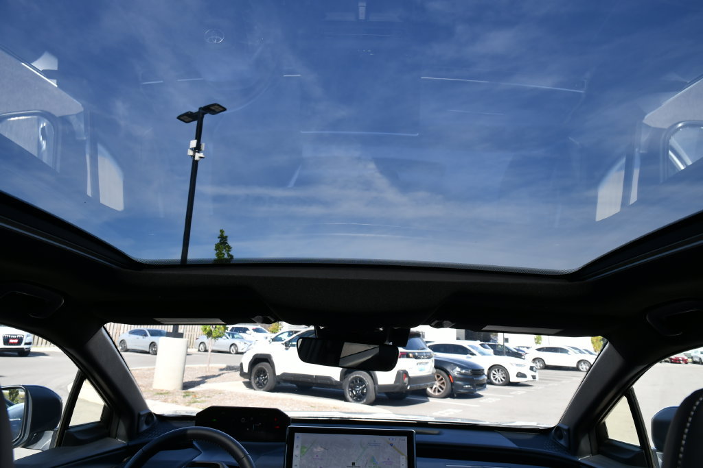 Used 2026 Toyota C-HR AWD/4WD image 30