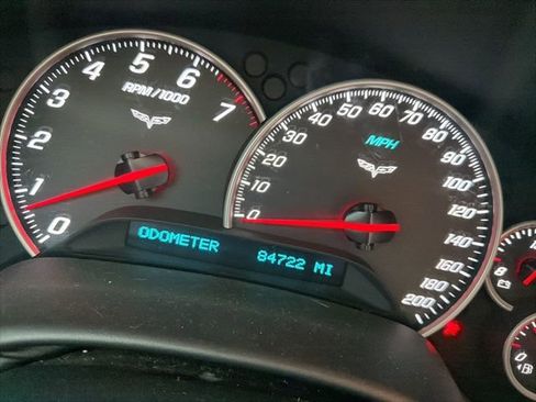 Used 2005 Chevrolet Corvette Coupe w/ Preferred Equipment Group image 13