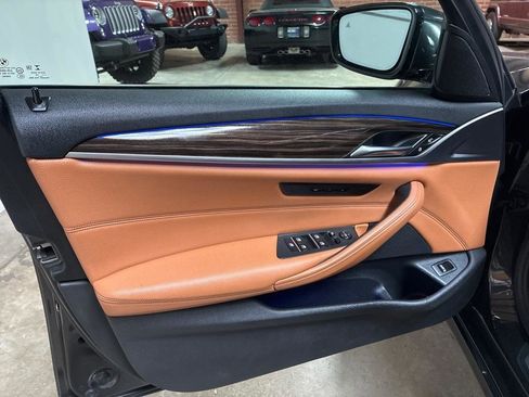 Used 2019 BMW 530i xDrive AWD/4WD image 13