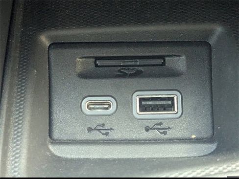 Used 2023 Buick Enclave Avenir w/ Avenir Technology Package image 29