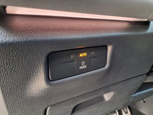 New 2026 Volkswagen Tiguan SE R-Line image 44