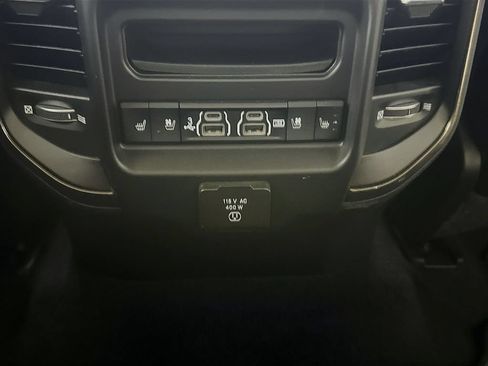 Used 2019 RAM 1500 Limited AWD/4WD image 33