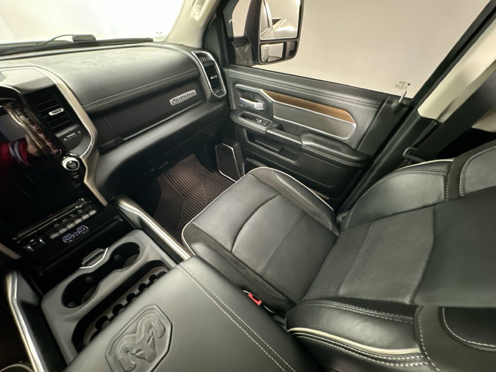 Used 2023 RAM 3500 Laramie AWD/4WD image 11