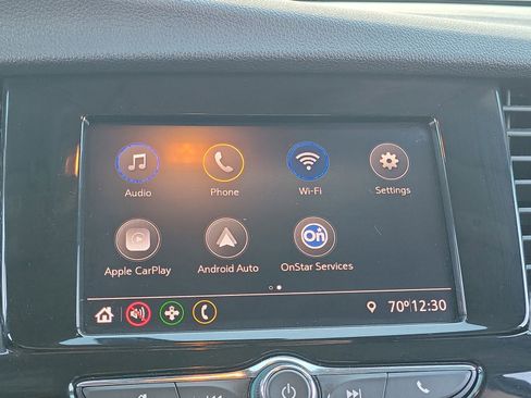 Used 2022 Buick Encore Preferred w/ Safety Package image 22