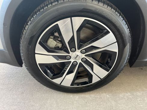Used 2025 Volvo V60 B5 Cross Country Plus image 30