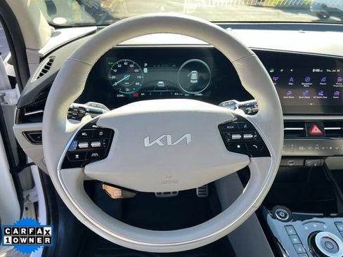 Used 2024 Kia Niro Wave w/ Wave Preserve Package FWD image 25