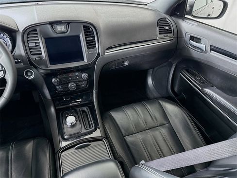 Used 2023 Chrysler 300 S image 29