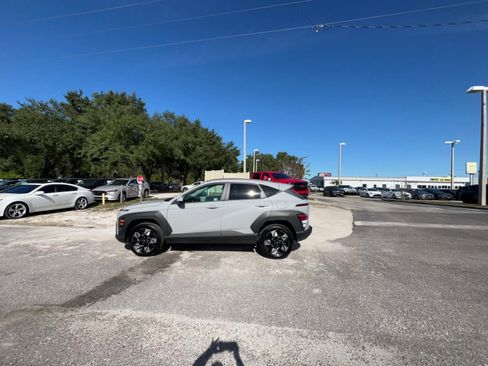 Used 2025 Hyundai Kona SEL image 16