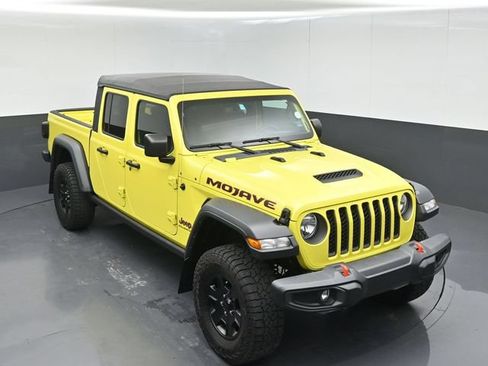 Used 2023 Jeep Gladiator Mojave AWD/4WD image 41