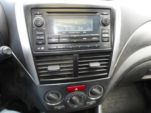 Used 2013 Subaru Forester 2.5X AWD/4WD image 17
