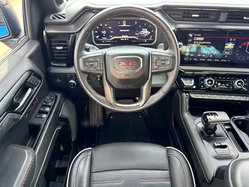 Used 2024 GMC Sierra 1500 AT4X image 28