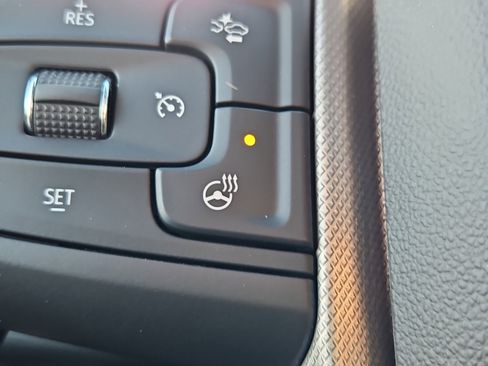 Used 2022 GMC Yukon Denali image 16