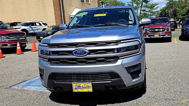 Certified 2022 Ford Expedition Max XLT AWD/4WD image 3