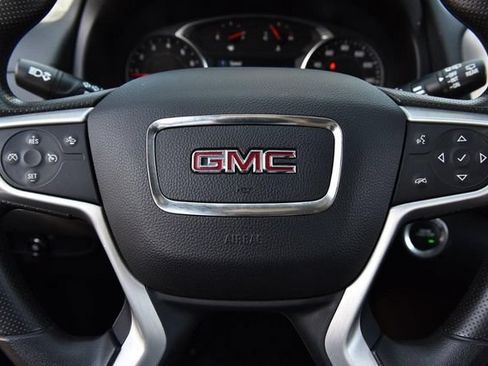 Used 2024 GMC Terrain SLE AWD/4WD image 18
