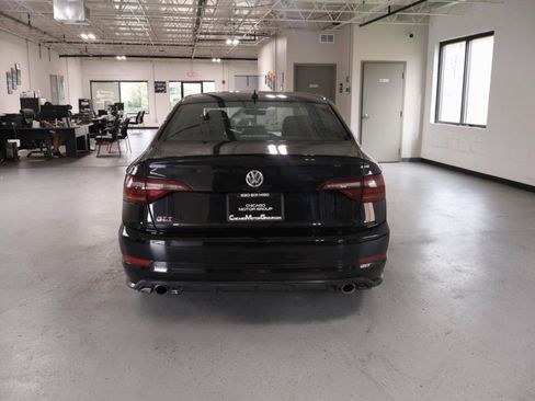Used 2019 Volkswagen Jetta GLI FWD image 8