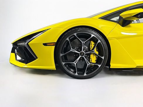 Used 2026 Lamborghini Revuelto AWD/4WD image 29