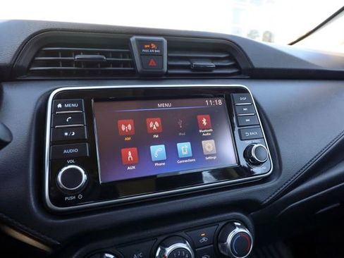 Used 2024 Nissan Versa S image 10