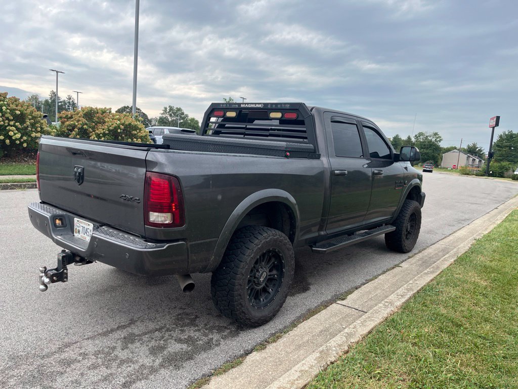 Used 2018 RAM 2500 Laramie w/ Sport Appearance Group AWD/4WD image 3