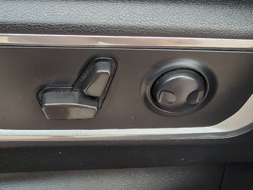 Used 2022 RAM 1500 Laramie AWD/4WD image 24