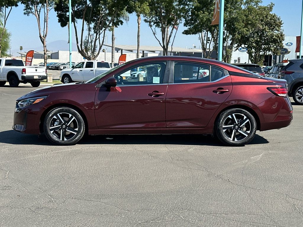 Used 2025 Nissan Sentra SV FWD image 2