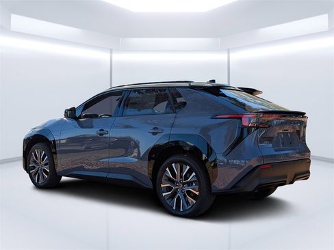 New 2026 Subaru Solterra image 5