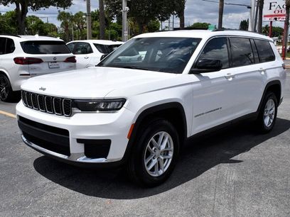 Used 2023 Jeep Grand Cherokee L Laredo