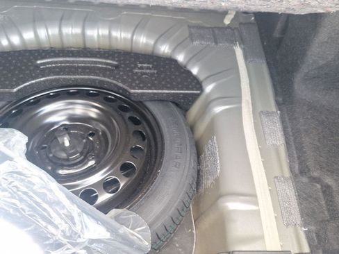 Used 2024 Chevrolet Malibu LT FWD image 14