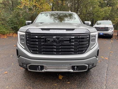 Used 2024 GMC Sierra 1500 Denali Ultimate image 8
