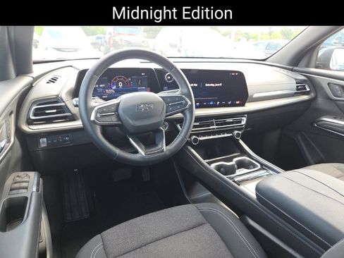 Used 2024 Chevrolet Traverse LT w/ Midnight/Sport Edition AWD/4WD image 14