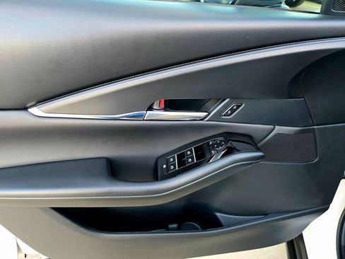 Certified 2025 MAZDA CX-30 AWD 2.5 S w/ Preferred Package image 28