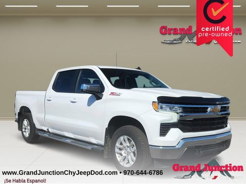 Used 2024 Chevrolet Silverado 1500 LT w/ Z71 Off-Road Package AWD/4WD image 1