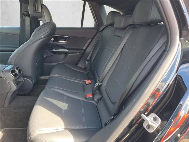 Used 2026 Mercedes-Benz GLC 300 image 15