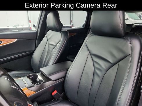 Used 2016 Lincoln MKX Select w/ Climate Package image 22