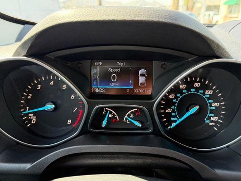 Used 2016 Ford Escape SE image 30